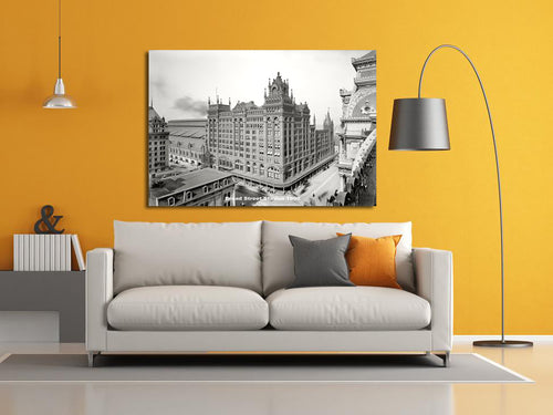 How to Choose a Canvas Color Scheme That Won't Date